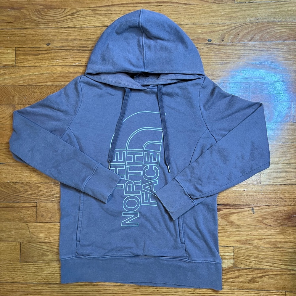 The North Face women’s light purple Hoodie